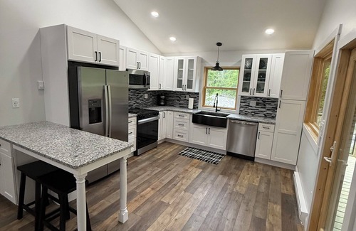 Prattsville House | Charming 3-bedroom house with WiFi, AC in Historic Prattsville.