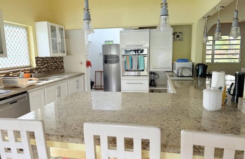 Long Bay Villa | Charming 3-bedroom villa with Pool, WiFi, AC in Long Bay near Sam Lords Castle.