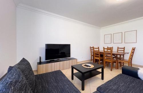 Mosqueira House | Charming 3-Bedroom Villa with Pool in Albufeira