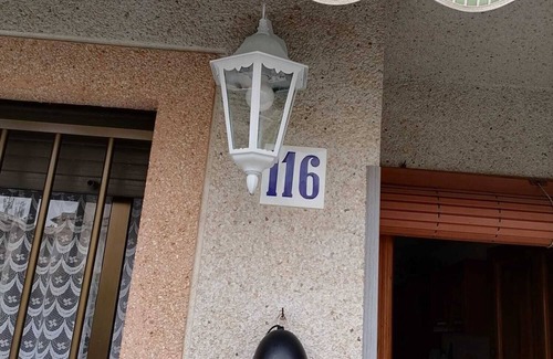 El Moncayo House | Charming 3-bedroom bungalow in welcoming Guardamar del Segura with AC, WiFi