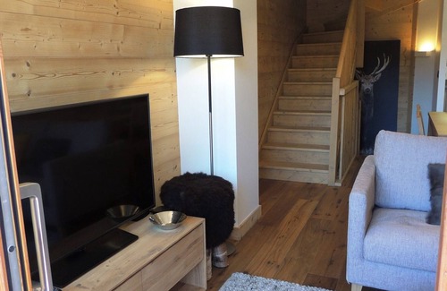 Les Gets Apartment | Charming 3* Triplex with Parking, WiFi, Near Village Center