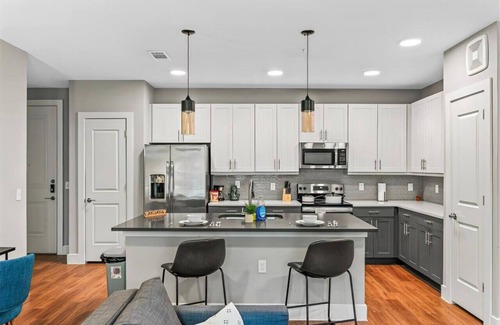 Fort Worth Apartment | Charming 3BD/2BA with Beautiful Pool in Fort Worth