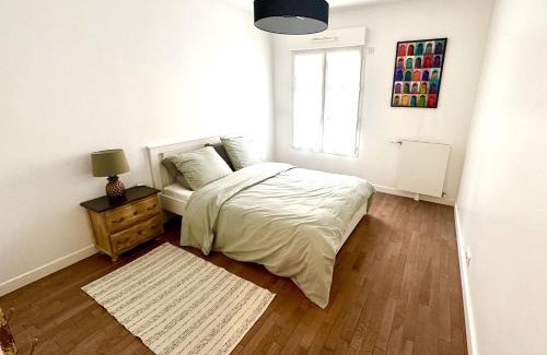 Le Plessis-Robinson Apartment | Charming 3BR Apartment with Loggia close to Paris