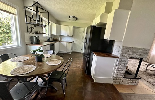 Tigard House | Charming 3BR Home - Minutes from Downtown Tigard!