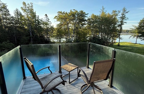 Halifax County House | Charming 4-bedroom lake house in Upper Tantallon