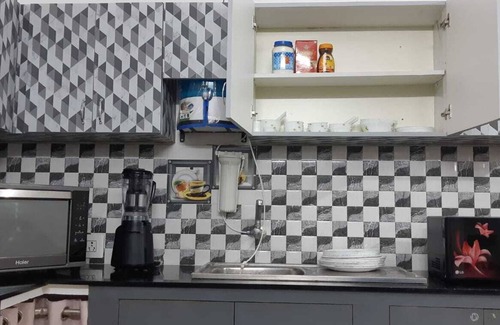 Auroville Villa | Charming 4-bedroom villa with AC and WiFi in enchanting Bommayapalayam Peaceful,