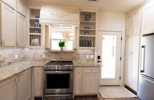 Log Cabin House | Charming 4 bedroom Country Cottage on the Lake