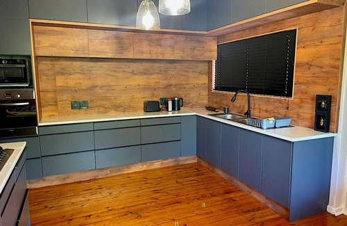 Port Elizabeth House | Charming 4-bedroom house with AC, WiFi in superb Gqeberha