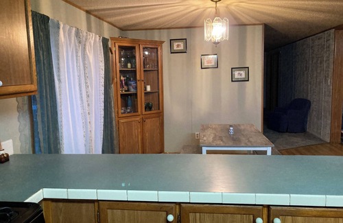 Hanna House | Charming 4-bedroom house in Hanna