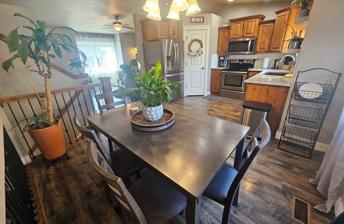 Ogden House | Charming 4-bedroom house near the Ogden Canyon