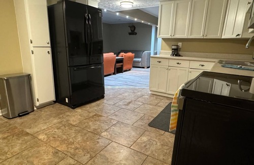 Jackson Cottage | Charming 4-bedroom Lakeshore cottage one hour from downtown Atlanta