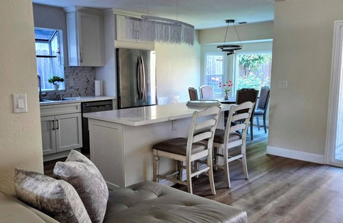 Rocklin House | Charming 5-bedroom house in fabulous Rocklin close to Westfield Galleria