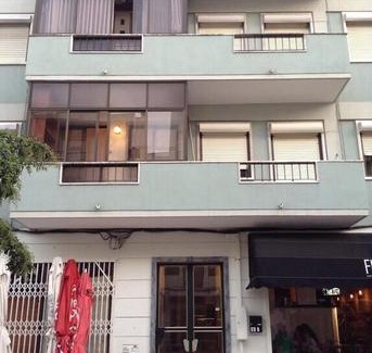 Cacilhas Hostel | Charming 53 Rooms in Cacilhas - Hostel
