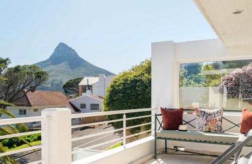 Camps Bay House | Charming 6-BR Camps Bay Villa 2 Pools and Sea Views