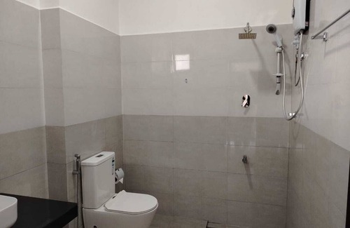 Kahangama Hotel | Charming 9-bedroom hotel with AC, WiFi in delightful Gem city Ratnapura