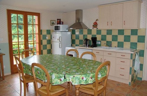 Futeau Bed & Breakfast | Charming Accessible Yemeni Suite in the Heart of Argonne