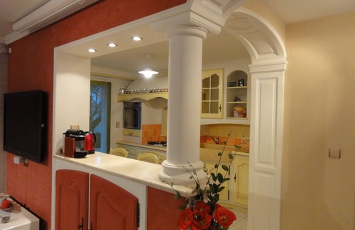 Saint-Cyr-sur-Mer Villa | CHARMING AIR CONDITIONED VILLA FOR 4 PEOPLE 800 m from the beach and 100 m from the shops