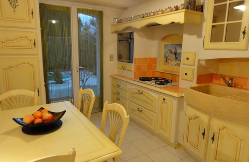 Saint-Cyr-sur-Mer Villa | CHARMING AIR CONDITIONED VILLA FOR 4 PEOPLE 800 m from the beach and 100 m from the shops