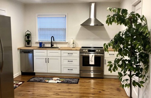 Thomasville Cottage | Charming and Cozy