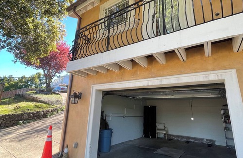 Almonte Cottage | Charming and private detached cottage unit with AC in beautiful Mill Valley