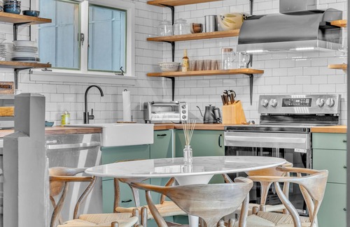 Warren Condo | Charming and Renovated 2BR/2BA Condo in Sugarbush VT