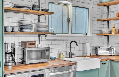 Warren Condo | Charming and Renovated 2BR/2BA Condo in Sugarbush VT