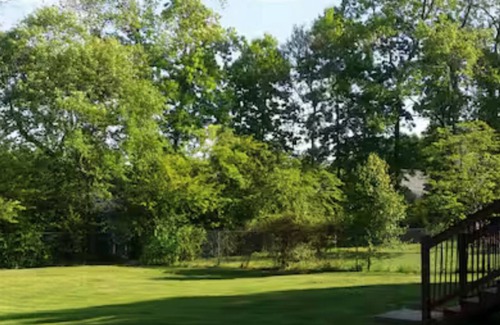 Buford House | Charming and Safe Private Suite with a private entrance.