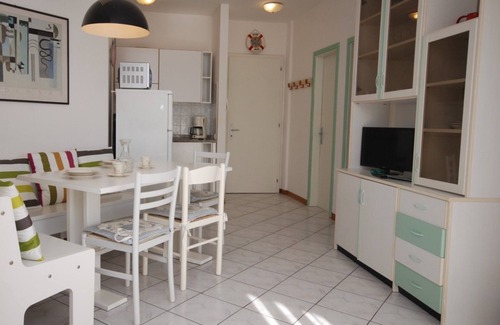 Lignano Pineta Apartment | Charming apartment overlooking the sea