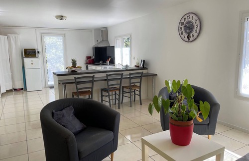 Caunes-Minervois Apartment | Charming apartment with view