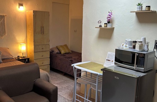 Guadalupe House | Charming apartment house in wonderful Monterrey - independent entrance BBVA