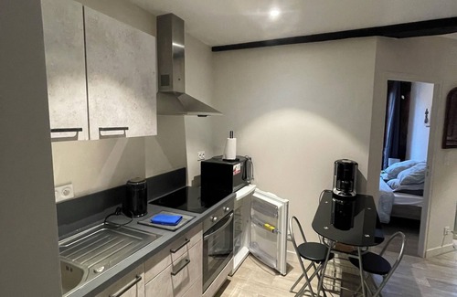 Lanvallay Apartment | Charming Apartment in Dinan