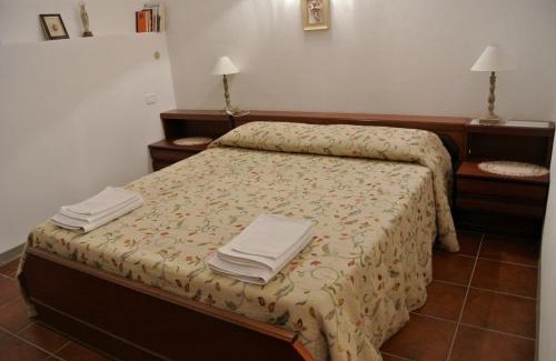 Monticello Amiata Apartment | Charming Apartment in Monticello Amiata Garden View 45 m²