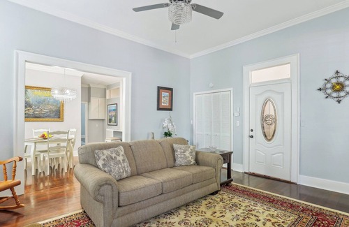 Jefferson Apartment | Charming Apartment Retreat in Historic Jefferson!