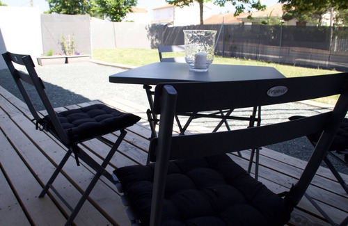 Fouras Apartment | Charming apartment T3 (2 bedrooms) patio and terrace