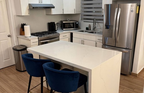Tijuana Apartment | Charming apartment with AC in vibrant Tijuana. Close to airport and USA border.