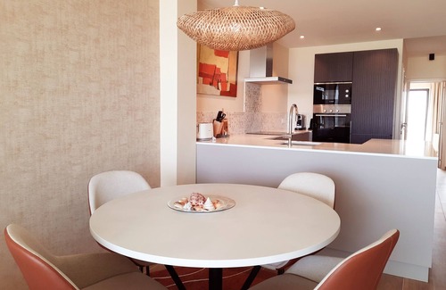 Zeebrugge Apartment | Charming appartment with splendid frontal sea view!