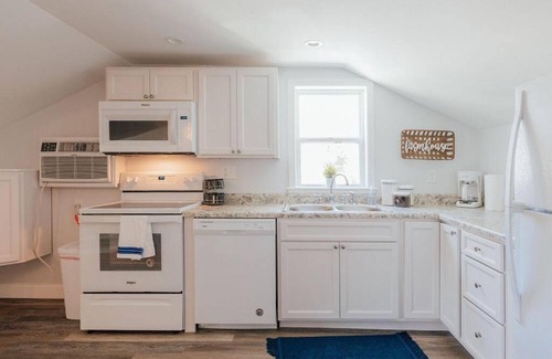 Bristol Apartment | Charming Apt with chic decor Superhost w 5 Stars