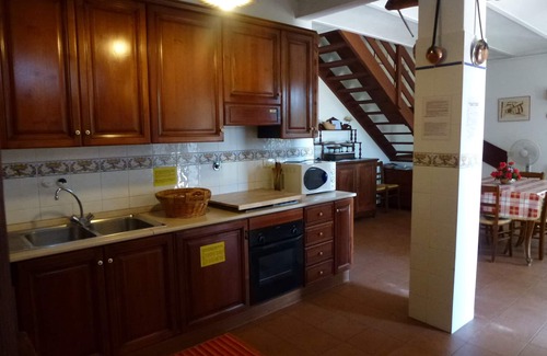 Torgiano Apartment | Charming apt. with pool in a wine estate. Free WIFI, Free veg garden, free wine
