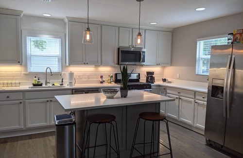 Highland House | Charming Austin bungalow, close to everything