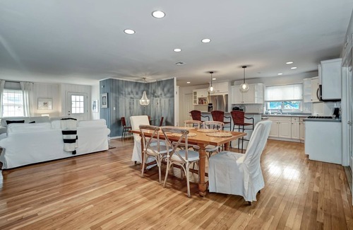 Normandy Beach House | Charming Beach Block Mantoloking Home