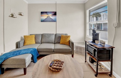 Crescent Beach Apartment | Charming Beach Retreat | Sleeps 5 Comfortably