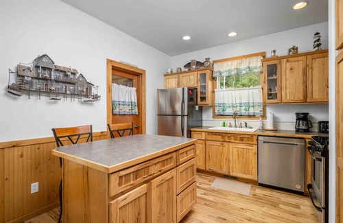 Rockaway Beach House | Charming Beach Hideaway w/Fire Pit, Deck, & Close to Beach, Shops, Restaurants,and Sunset Views