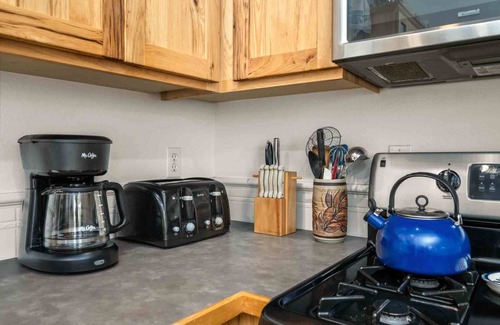 Rockaway Beach House | Charming Beach Hideaway w/Fire Pit, Deck, & Close to Beach, Shops, Restaurants,and Sunset Views