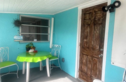 Lake Worth House | Charming BeachCottage