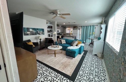 Deer Valley House | Charming bedroom in a house with WiFi, AC, & more in welcoming Phoenix!