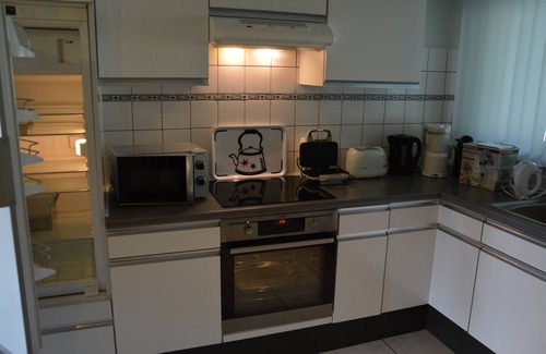 Opglabbeek House | Charming Belgian Getaway, vakantiewoning in Oudsbergen - 3 Bedrooms & Garden