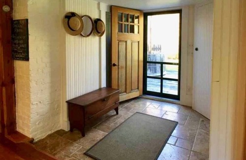 Sheffield Cottage | Charming Berkshires cottage is your perfect ski vacation home!