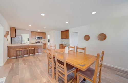 Fairfield House | Charming Big 4-bedroom house with AC in Suisun City