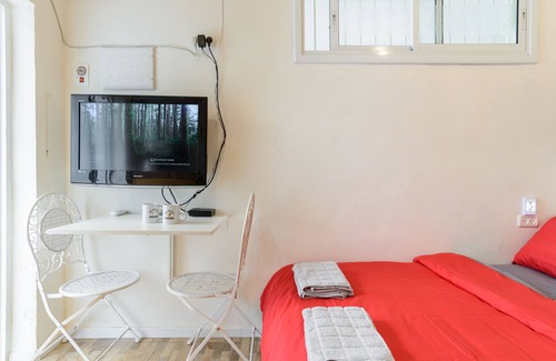 Tel Aviv City Center Apartment | Charming Boutique Stodio - heart of tel aviv