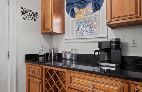 Overland Park House | Charming Bungalow with Spacious Yard